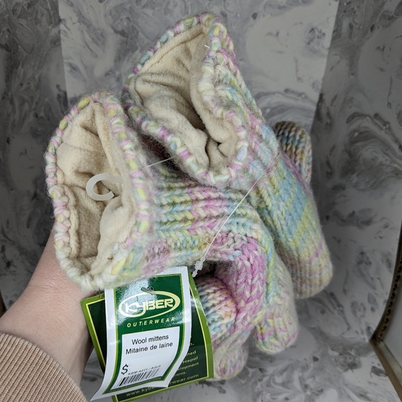 Kyber Rainbow Pastel Bear Mittens with fleece lining, Adult/teen, with tags - Picture 4 of 5